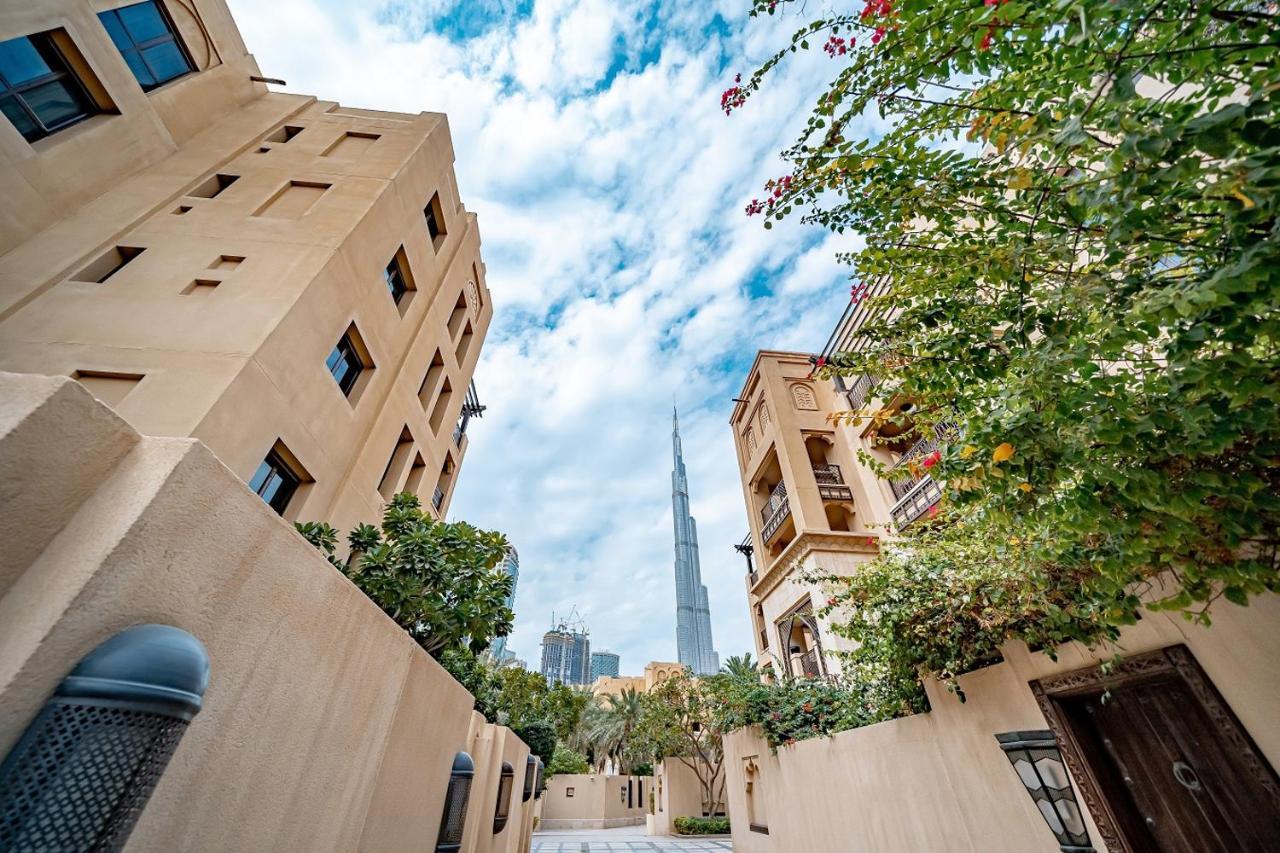 Higuests - Spacious Apt With Private Balcony In Old Town Dubai Bagian luar foto